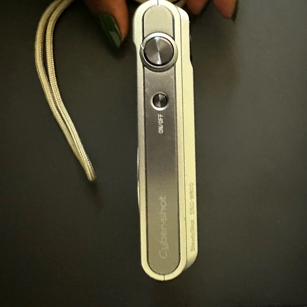 Sony cybershot  Silver Digital Camera Compact and Stylish